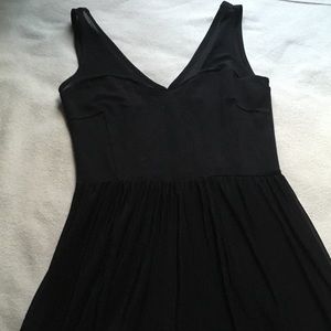 Women’s DIVIDED Black Dress Size 4